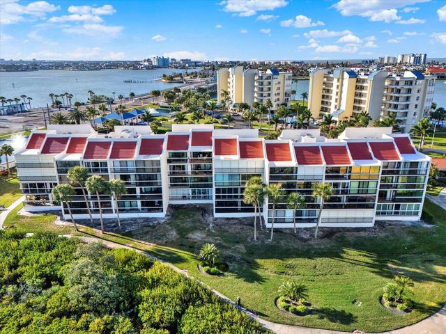 7867 SAILBOAT KEY BOULEVARD S 204, South Pasadena, FL 33707