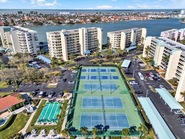 7867 SAILBOAT KEY BOULEVARD S 204, South Pasadena, FL 33707