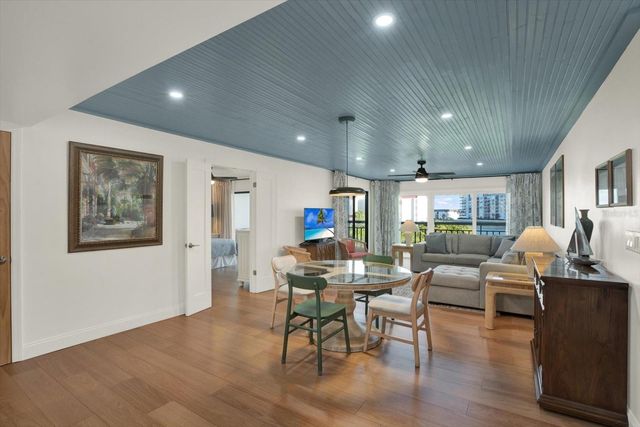 7867 SAILBOAT KEY BOULEVARD S 204, South Pasadena, FL 33707