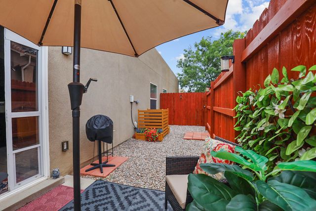 4340 B Santo Domingo Street, Santa Fe, NM 87507