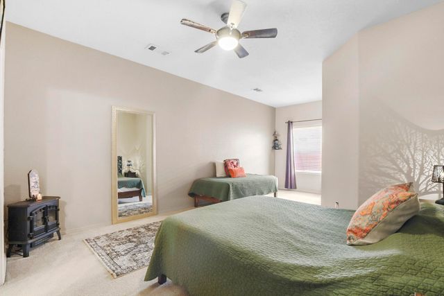 4340 B Santo Domingo Street, Santa Fe, NM 87507