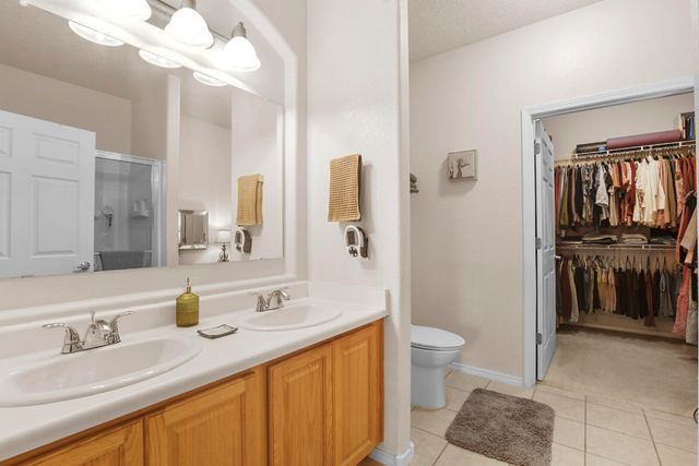 4340 B Santo Domingo Street, Santa Fe, NM 87507