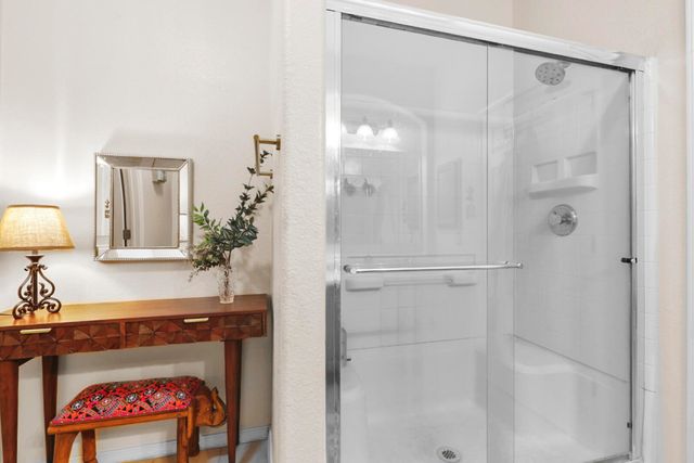 4340 B Santo Domingo Street, Santa Fe, NM 87507