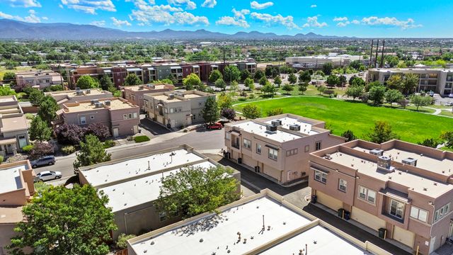 4340 B Santo Domingo Street, Santa Fe, NM 87507