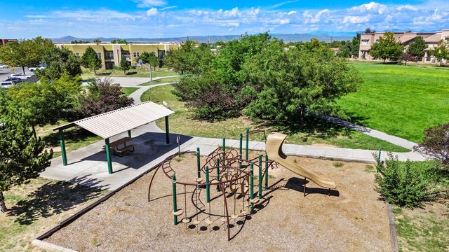 4340 B Santo Domingo Street, Santa Fe, NM 87507