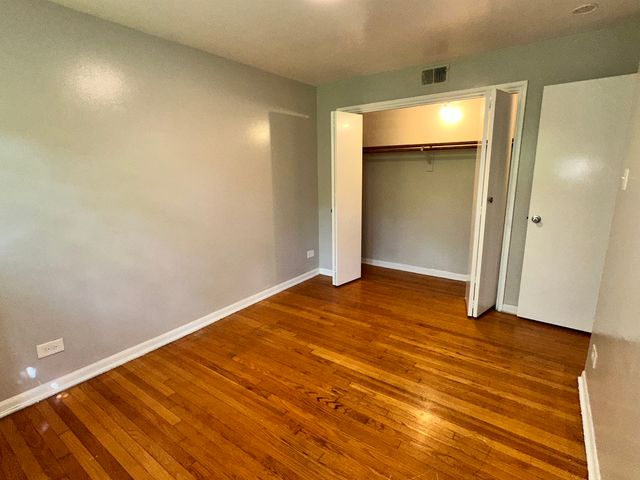 7530 S Saginaw Avenue 2B, Chicago, IL 60649