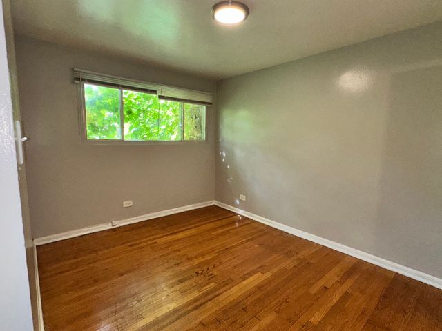 7530 S Saginaw Avenue 2B, Chicago, IL 60649