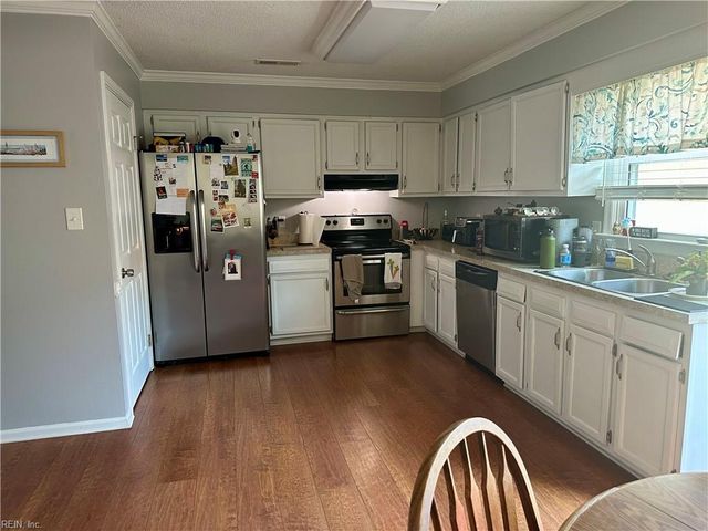 4658 Merrimac LN, Virginia Beach, VA 23455