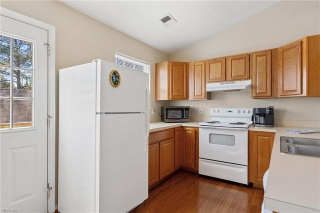 3901 Prominence Pl Apt 201, Virginia Beach, VA 23452