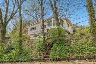 2060 6th Street SW, Akron, OH 44314