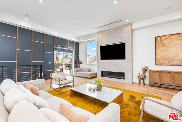 656 California Avenue, Venice (los Angeles), CA 90291