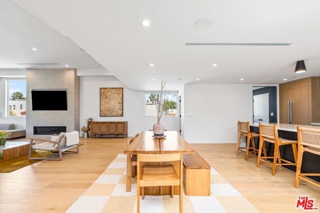 656 California Avenue, Venice (los Angeles), CA 90291