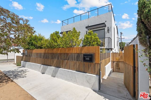 656 California Avenue, Venice (los Angeles), CA 90291