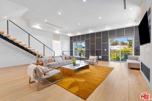 656 California Avenue, Venice (los Angeles), CA 90291