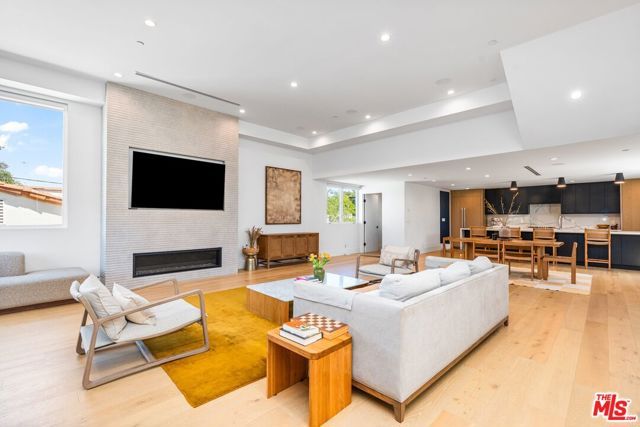 656 California Avenue, Venice (los Angeles), CA 90291