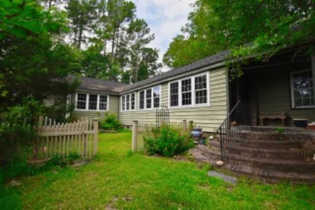 1363 Martin Luther King Rd., Pawleys Island, SC 29585