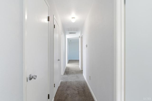 1165 S 12th Ave, Hanford, CA 93230