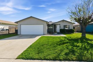 1165 S 12th Ave, Hanford, CA 93230