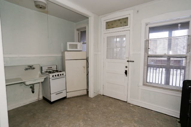 1921 W Winnemac Avenue 1, Chicago, IL 60640