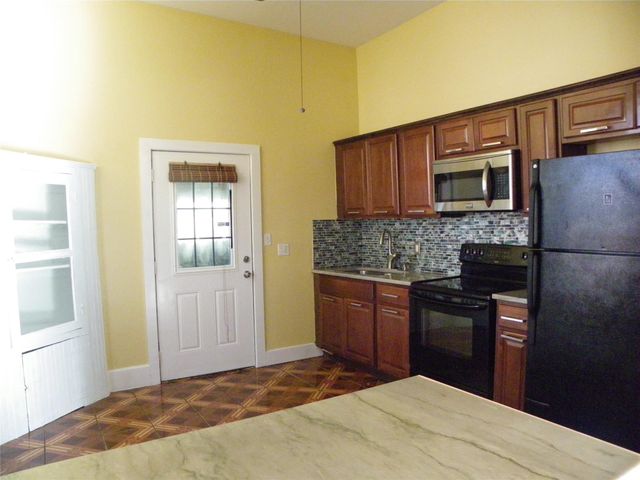 1106 40th Street, Galveston, TX 77550