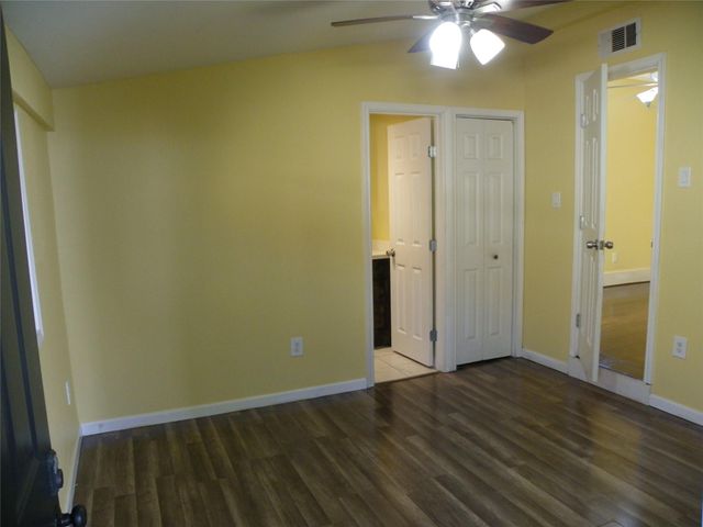 1106 40th Street, Galveston, TX 77550