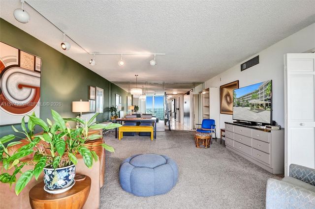 805 Cypress Blvd 512, Pompano Beach, FL 33069