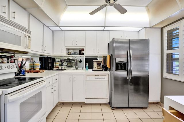 805 Cypress Blvd 512, Pompano Beach, FL 33069