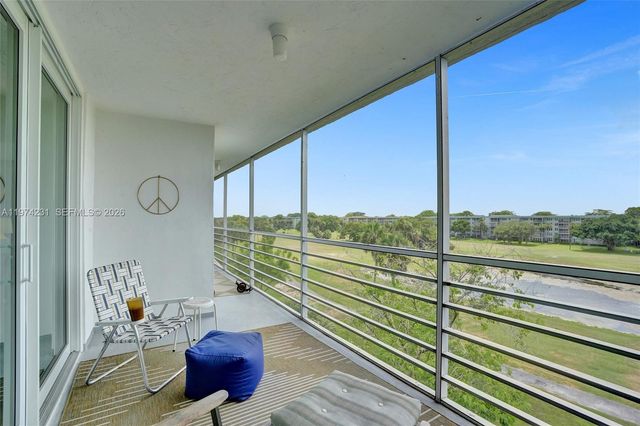 805 Cypress Blvd 512, Pompano Beach, FL 33069