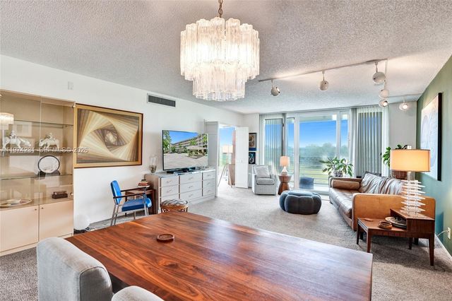 805 Cypress Blvd 512, Pompano Beach, FL 33069