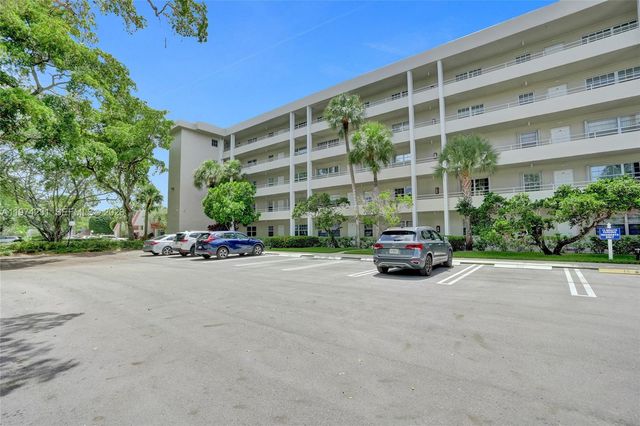 805 Cypress Blvd 512, Pompano Beach, FL 33069