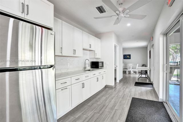 805 Cypress Blvd 512, Pompano Beach, FL 33069