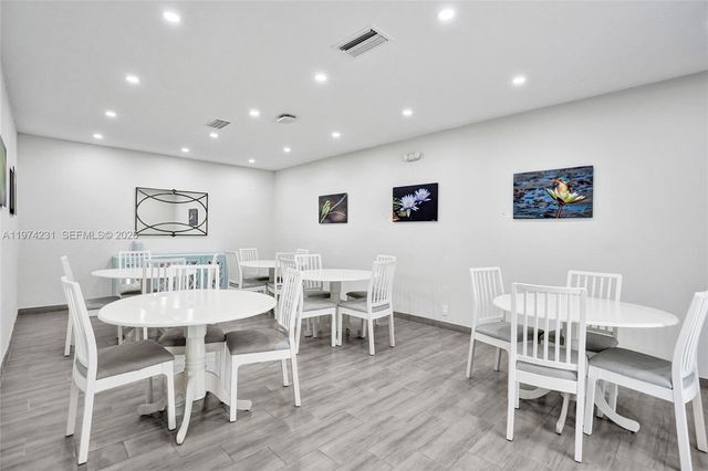 805 Cypress Blvd 512, Pompano Beach, FL 33069