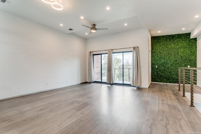 902 Montana St Unit 102, San Antonio, TX 78203