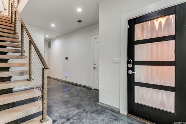 902 Montana St Unit 102, San Antonio, TX 78203