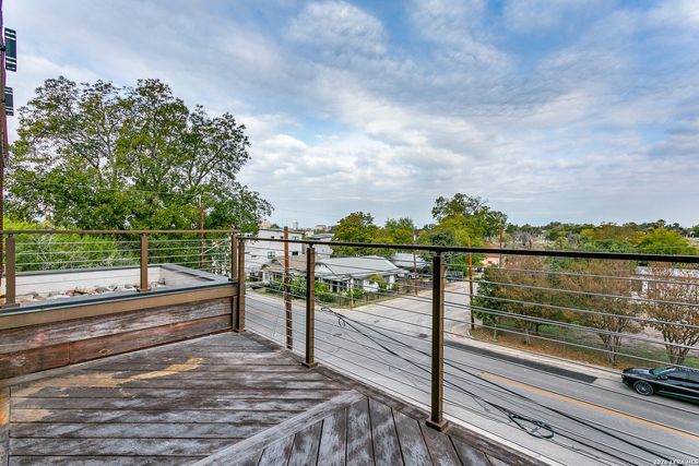 902 Montana St Unit 102, San Antonio, TX 78203