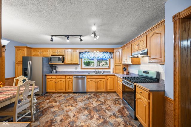 920 E Erdmann Road N, Greensburg, IN 47240