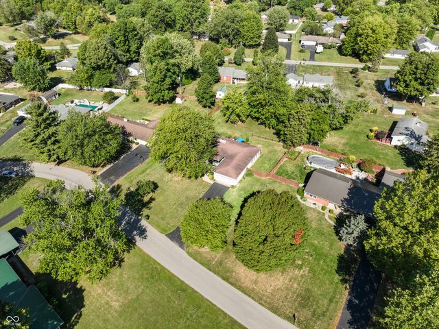 920 E Erdmann Road N, Greensburg, IN 47240