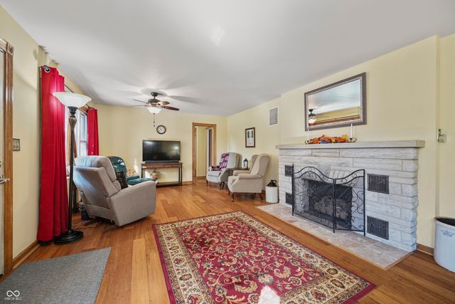 920 E Erdmann Road N, Greensburg, IN 47240