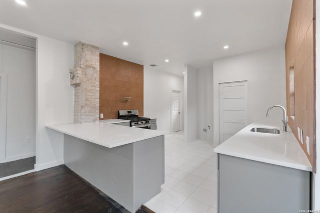 1144 Denver, San Antonio, TX 78210