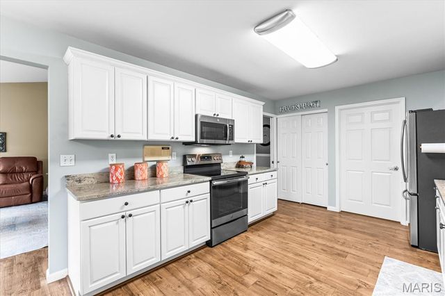 7420 Timberpoint Court, Fairview Heights, IL 62208