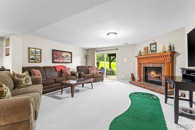 7420 Timberpoint Court, Fairview Heights, IL 62208