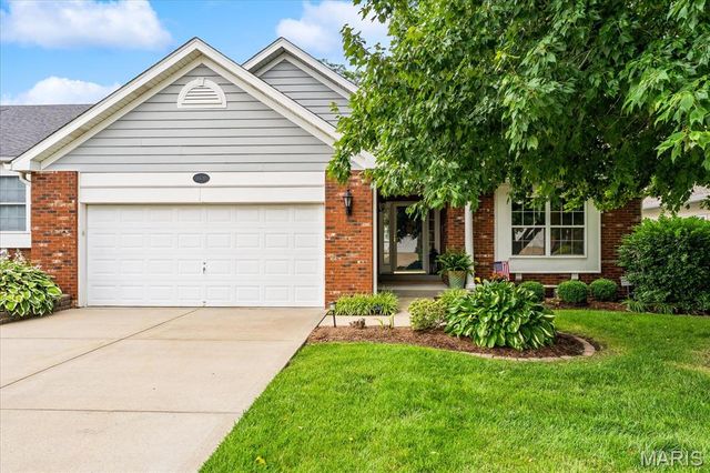 7420 Timberpoint Court, Fairview Heights, IL 62208