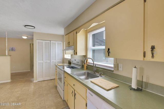 105 Colina Place, Ormond Beach, FL 32174