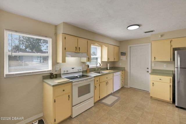 105 Colina Place, Ormond Beach, FL 32174