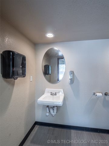 1101 N Strong Avenue, Mcalester, OK 74501