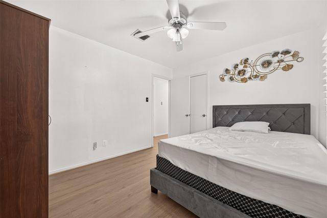 1914 Oaklawn Street, Sugar Land, TX 77498