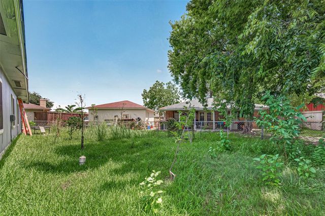 1914 Oaklawn Street, Sugar Land, TX 77498