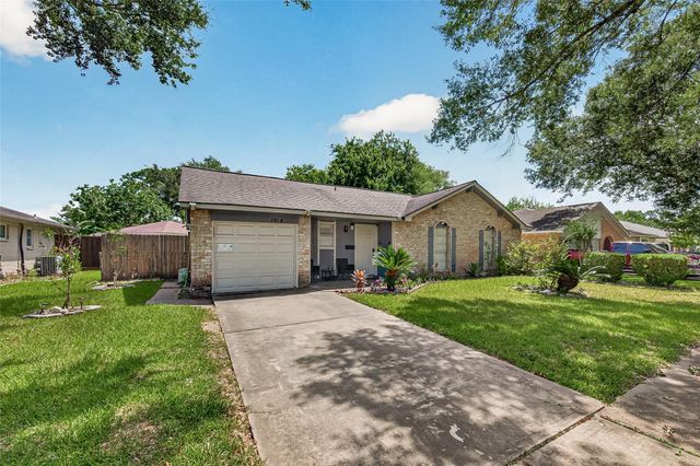1914 Oaklawn Street, Sugar Land, TX 77498