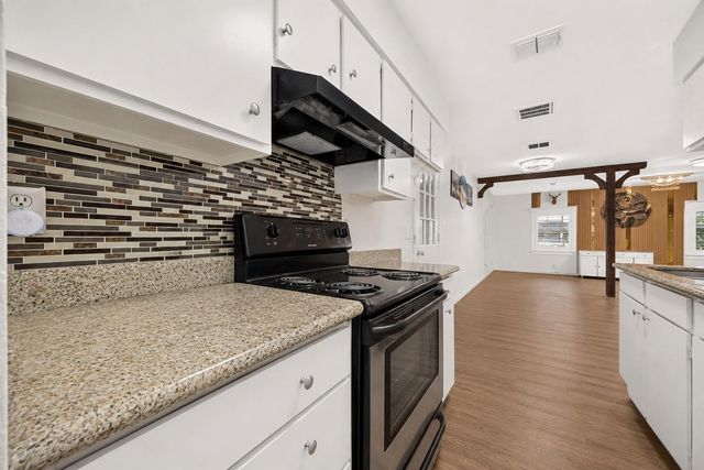 1914 Oaklawn Street, Sugar Land, TX 77498