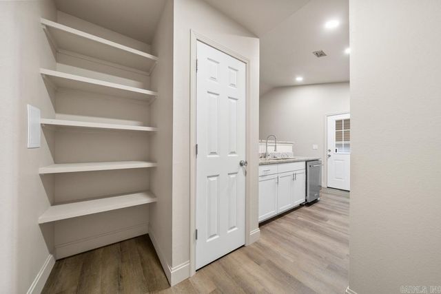 170 Woodridge Street, Hot Springs, AR 71901